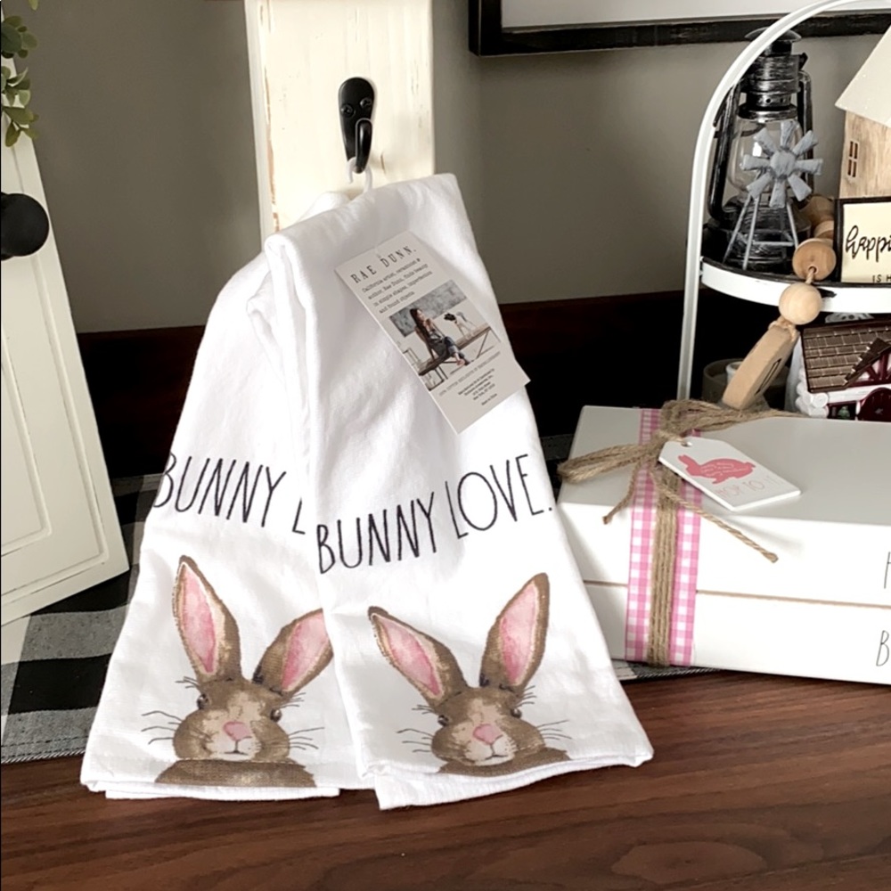 Rae Dunn Easter towels x2